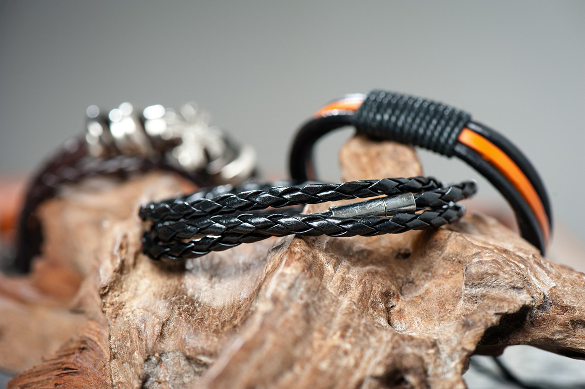 Trendy w biżuterii męskiej  